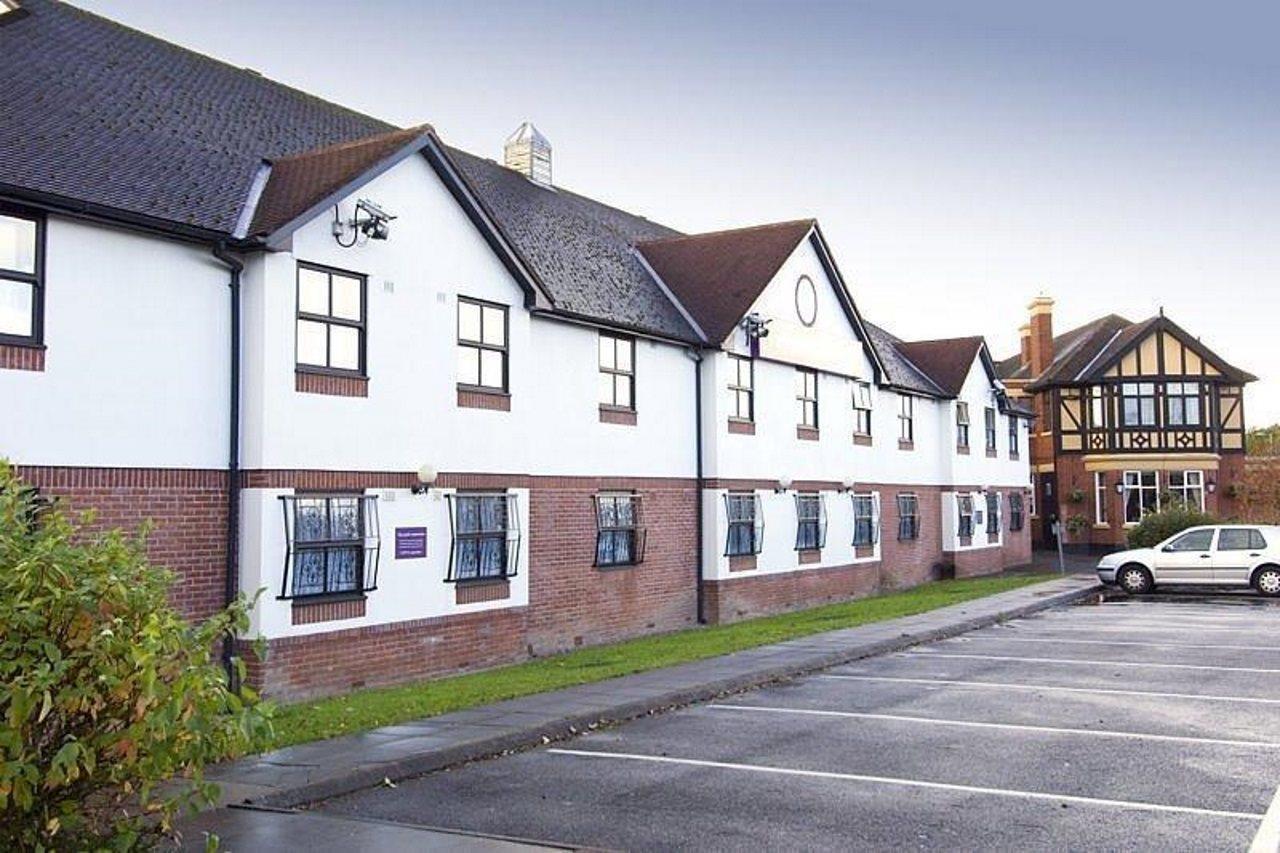 Premier Inn Manchester Airport Ringway Esterno foto